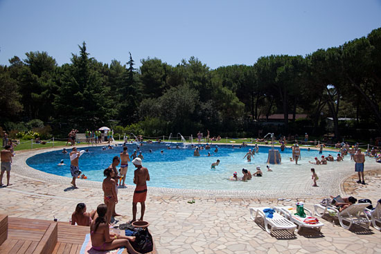 Baia Domizia, Del 3 Baia Domizia, Del 3