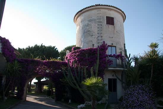 Baia Domizia, Del 4 Baia Domizia, Del 4