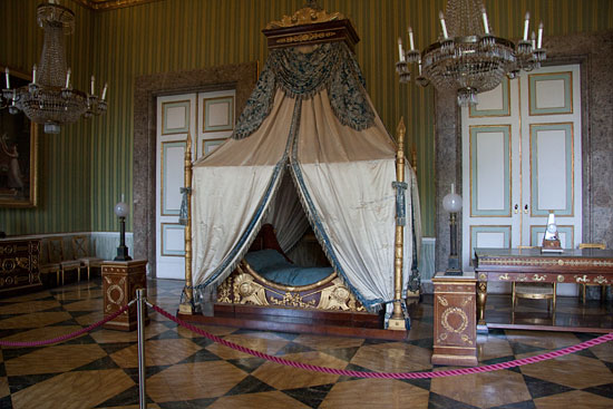 Baia Domizia, Del 4 Baia Domizia, Del 4