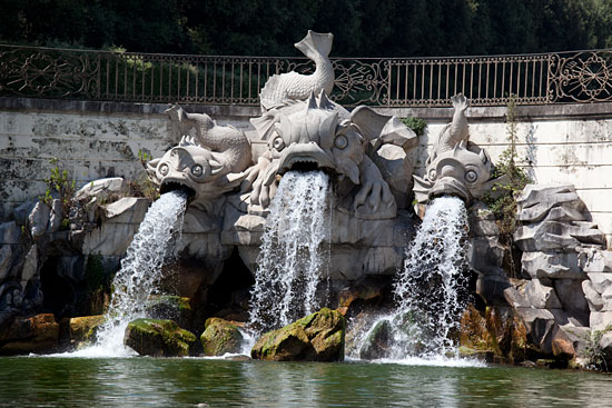 Baia Domizia, Del 4 Baia Domizia, Del 4