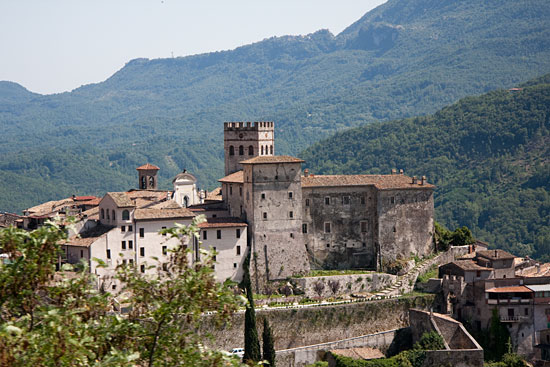 Baia Domizia, Del 4 Baia Domizia, Del 4