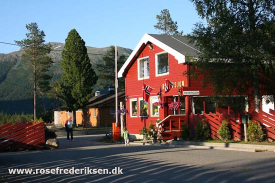 Med Rose Frederiksen til Nordkapp Sommer 2011, Del 2