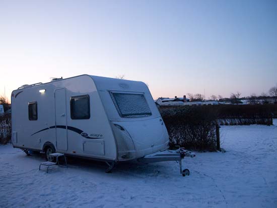 Test: Enduro Premium Mover og AutoSteady st&oslash;tteben i sne
