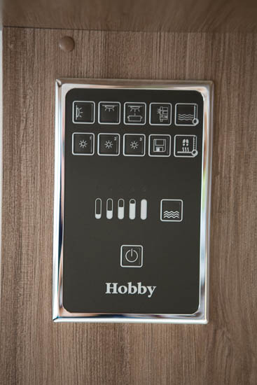 Panel til styring af al lys