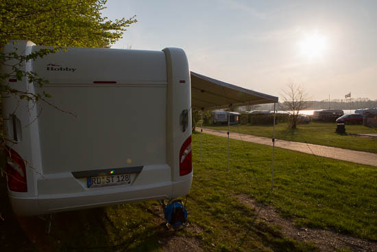 Masser af sol, og udsigt over søen. Det bliver næsten ikke bedre