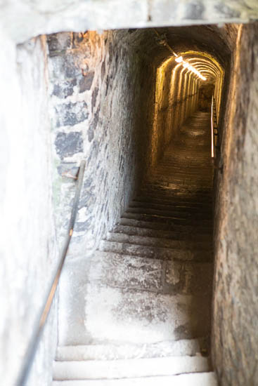 Trappen ned til minen var lang og stejl. Heldigvis er der også en elevator for gangbesværede (tak, Sissel)
