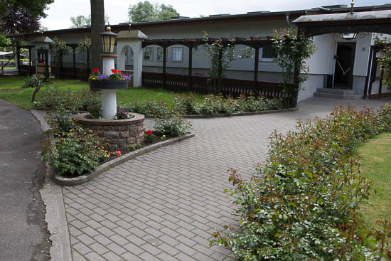 Campingpladsens store servicebygning