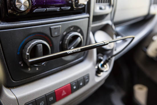 Med en USB adapter kan Luna Light benyttes i bilen