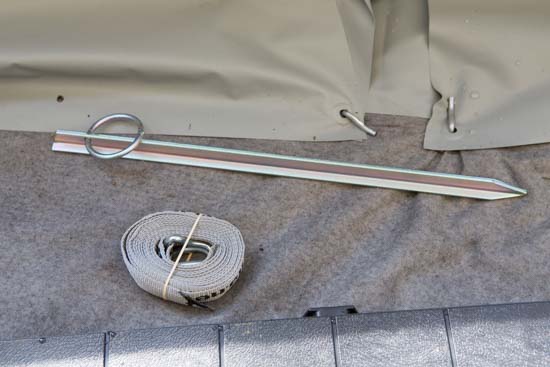 De store metalpløkke har godt fast i næsten alle typer underlag