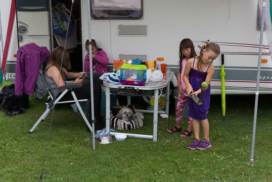 Også børn, hunde, hamstere og papegøjer hyggede sig på træffet. Jouw jouw - folk & fæ var der nok af :D