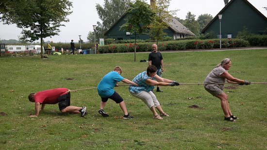 "Ankerstjernen" havde ikke brug for handsker, da han bogstavelig talt, tog rebet på :)