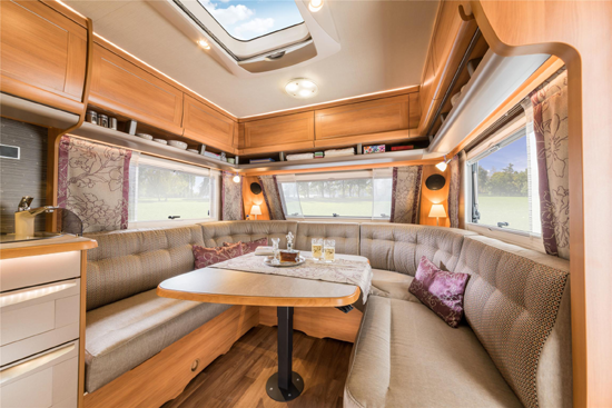 Hymernovasl620 presse 060616 02