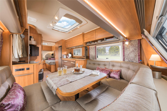 Hymernovasl620 presse 060616 06