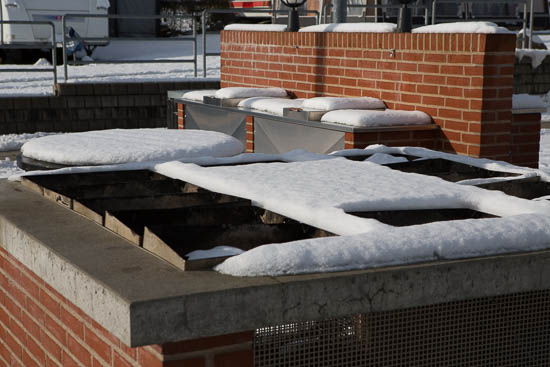 Det udendørs køkken bliver ikke brugt om vinteren