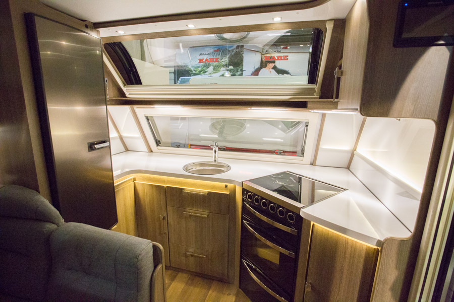 Kabe Royal 560 FK 2017 01