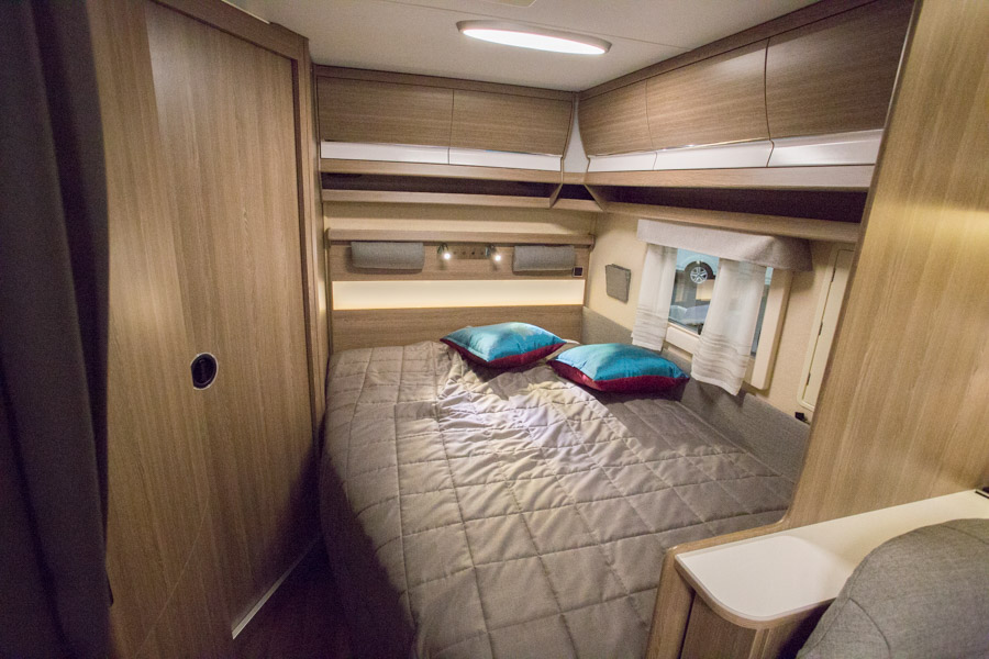 Kabe Royal 560 FK 2017 01