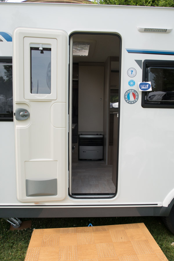 Alle Allegra modeller er udstyret med HARTAL dør