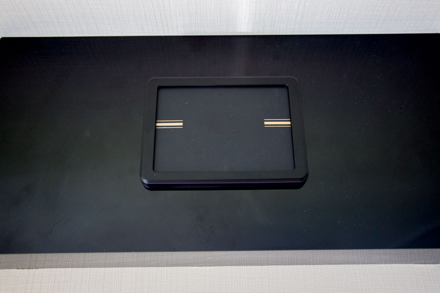 Betjeningspanelet er også standard i Antares Style serien