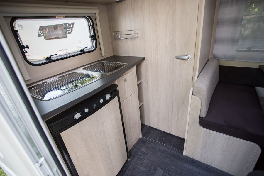 Her ses køkkenet i Antares Style 400