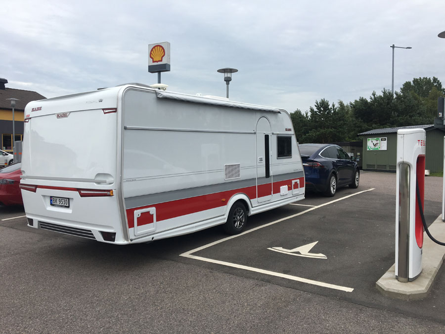 Teslatrkkerkabe presse 190917 03