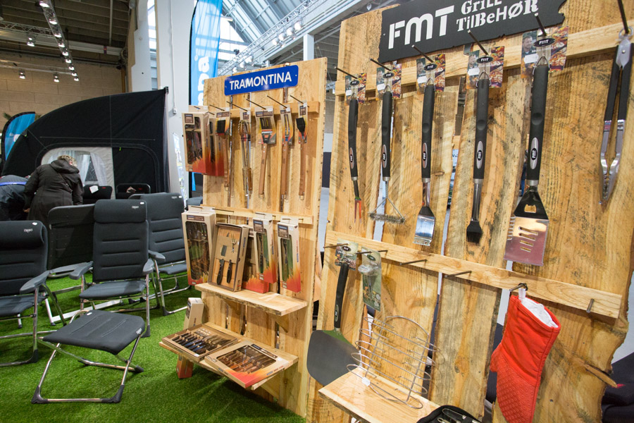 På Kampas stand kunne man også se en nye serie af grillbestik og  -udstyr