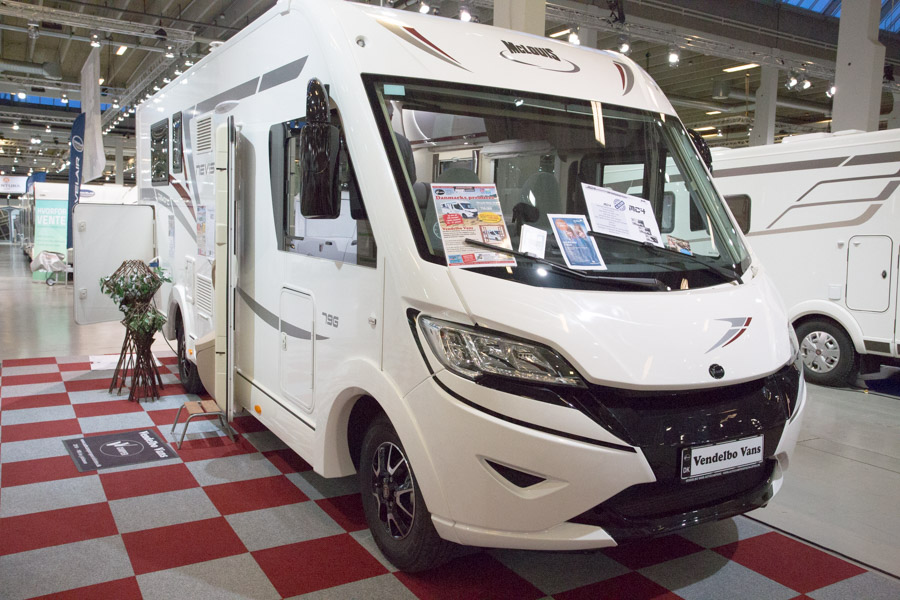 På Vendelbo Vans stand kunne man se endnu en Danmarkspremier. Nemlig McLouis Nevis 79 G. Også denne autocamper er nomineret til årets autocamper i Danmark