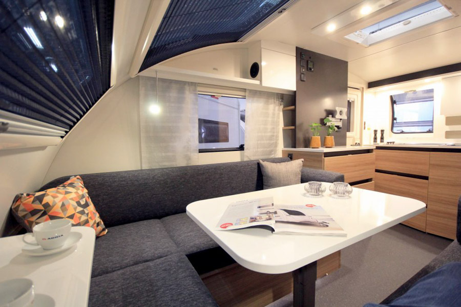 adria action 391  lh 2019 04