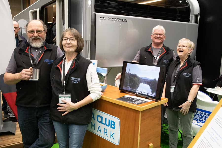 Vores trofaste skribenter, Clara og Jan fra Adria Klubben, plejer normalt at skrive for os fra messen