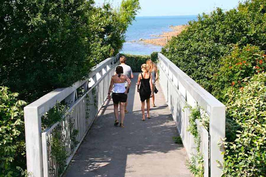 Gangbroen ned til stranden