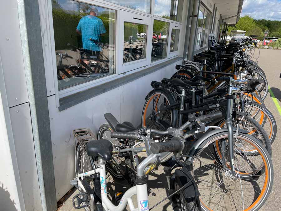 Nu kan du leje cykler - også el-cykler - på First Camp Frigård Camping